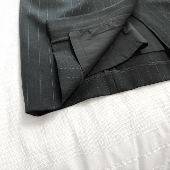 Lk BENNETT VINTAGE DARK GREY PINSTRIPES SLEEVELESS SHEATH FORMAL DRESS - Picture 9 of 10